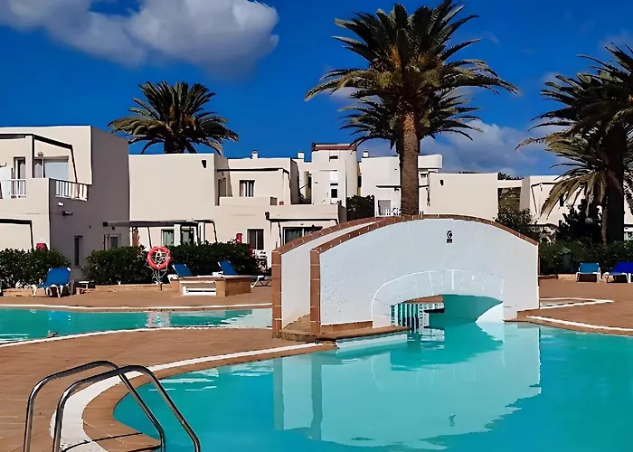 Red Hibiscus Irent Fuerteventura Apartment